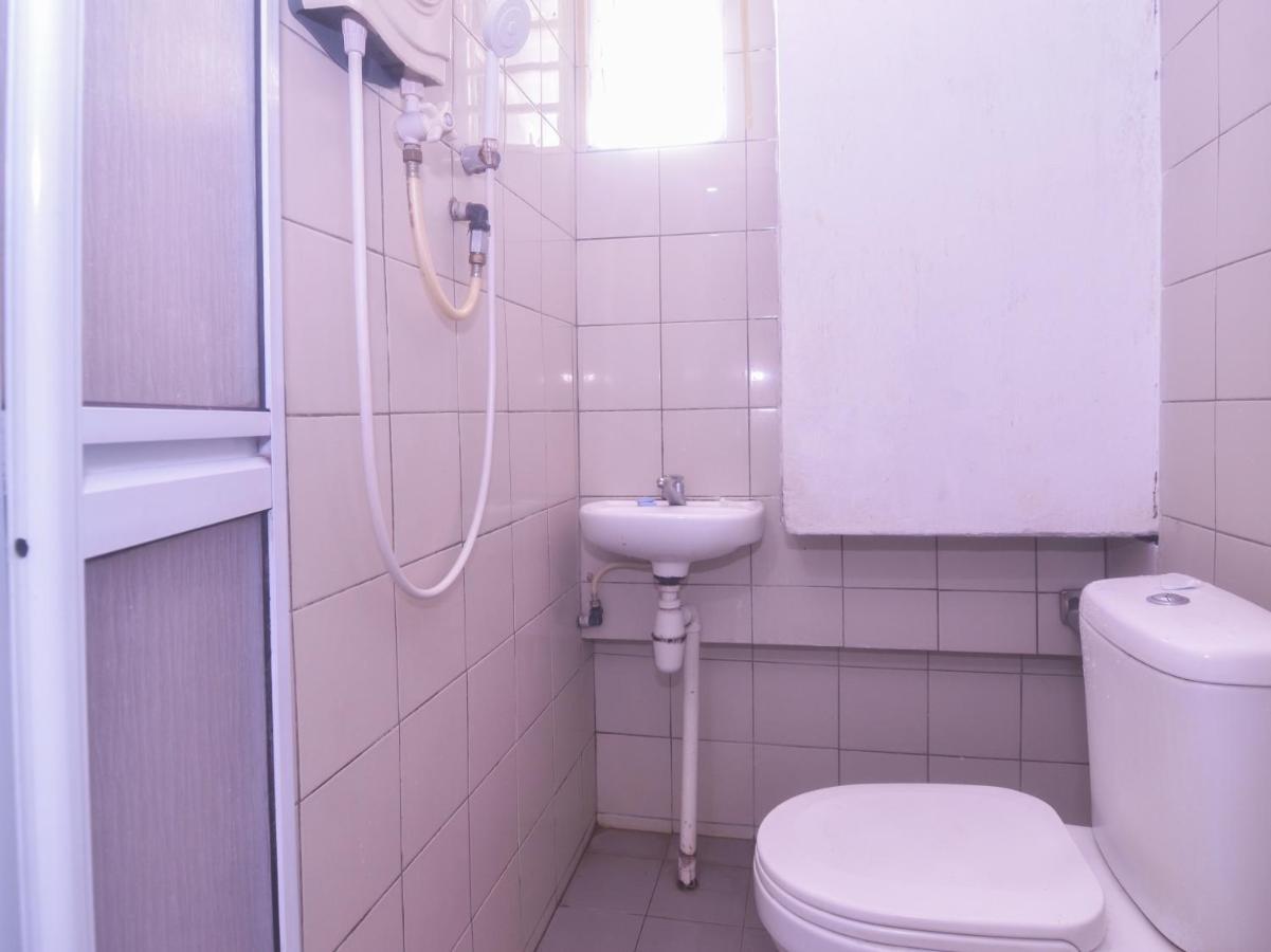 Spot On 89630 Hilltop Room Kuching Extérieur photo